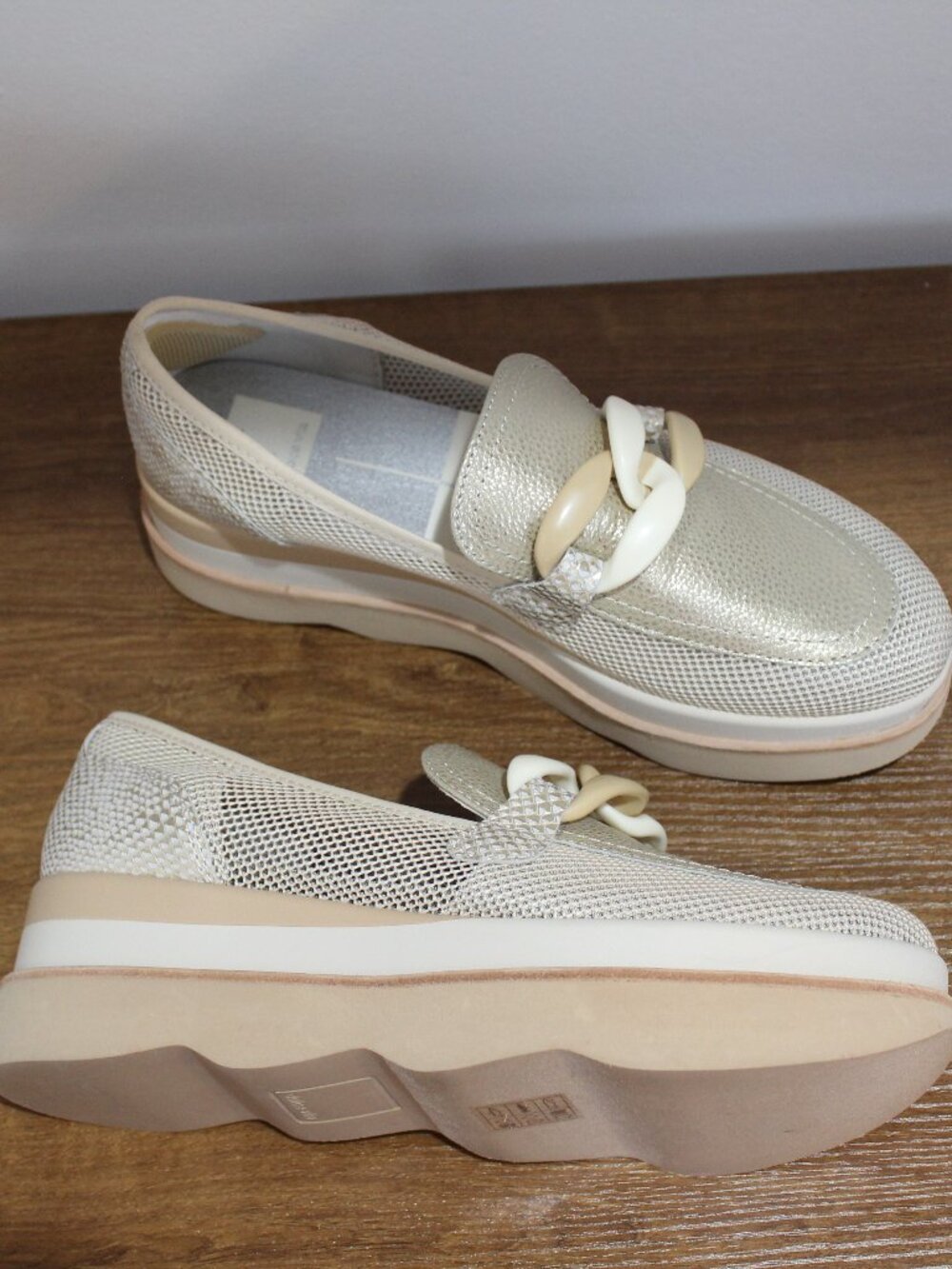 Dolce Vita Jaksen Metallic Gold Mesh Platform Loafers Chain Detail Size 9
